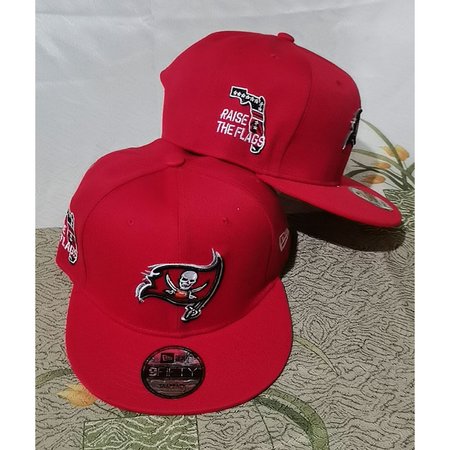 Tampa Bay Buccaneers Snapback Hat